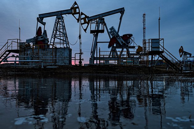 Запасы нефти в США за неделю неожиданно выросли