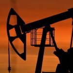 Цены на нефть ускорили темпы роста на статистике из США