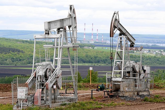 Нефть дорожает после слов Байдена о снижении ее запасов в США