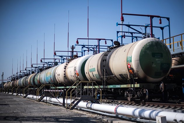 Цены на нефть слабо растут после заседания ОПЕК+